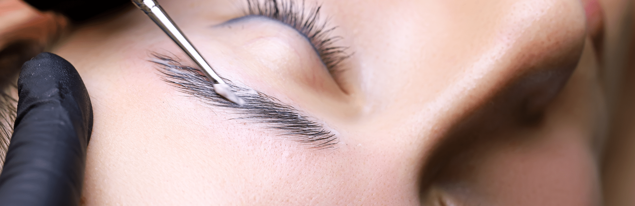 Brow Lamination: Look Younger with Tint and Eyebrow Wax